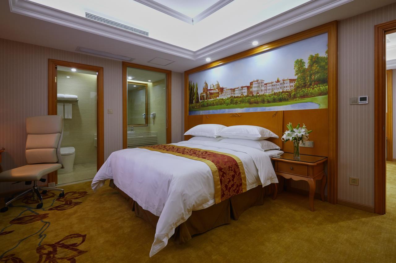Venus International Hotel Shanghai South Shenjiang Road Экстерьер фото