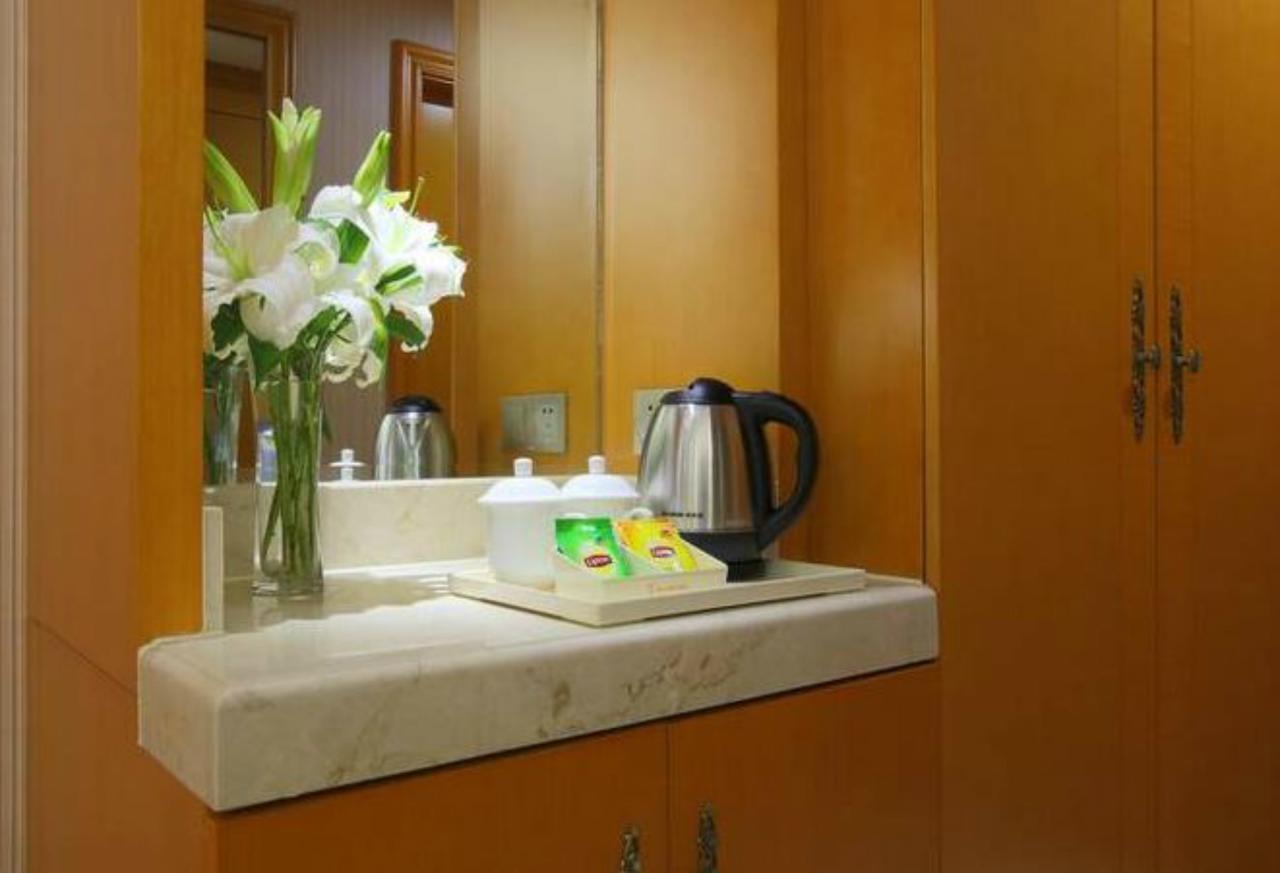 Venus International Hotel Shanghai South Shenjiang Road Экстерьер фото