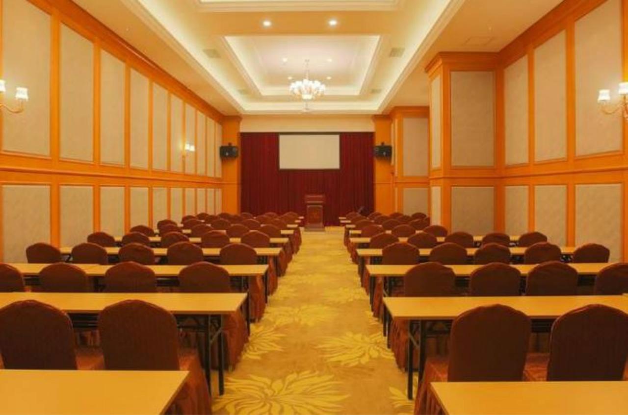 Venus International Hotel Shanghai South Shenjiang Road Экстерьер фото